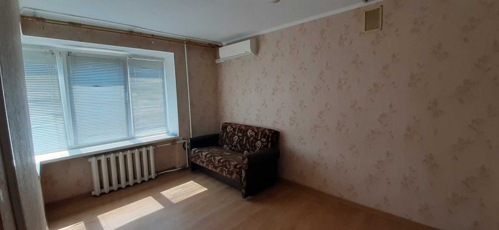 Продаж кімнати з ремонтом вул Нарбутівська