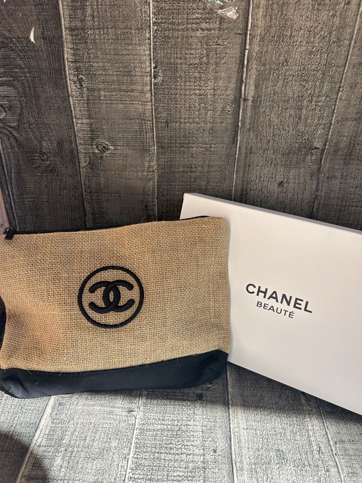 Kosmetyczka Chanel Rafia
