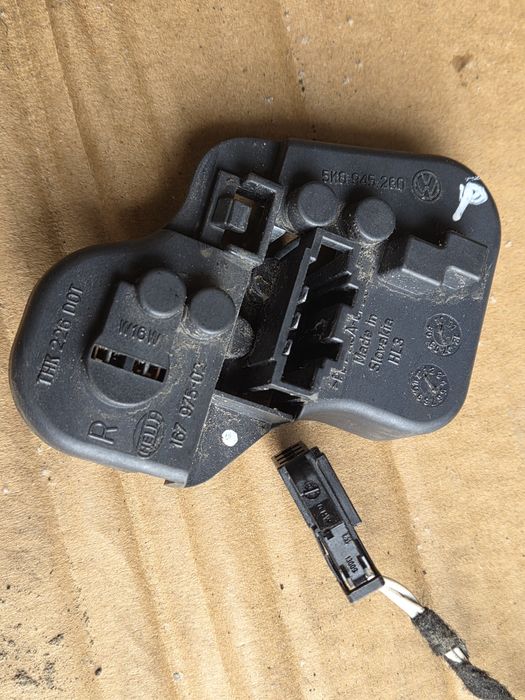 Wklad lampy oprawka vw golf 6