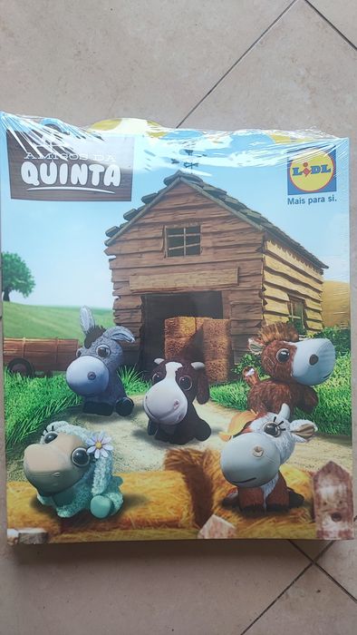 Album Cromos Cartas Amigos da Quinta Lidl Selado