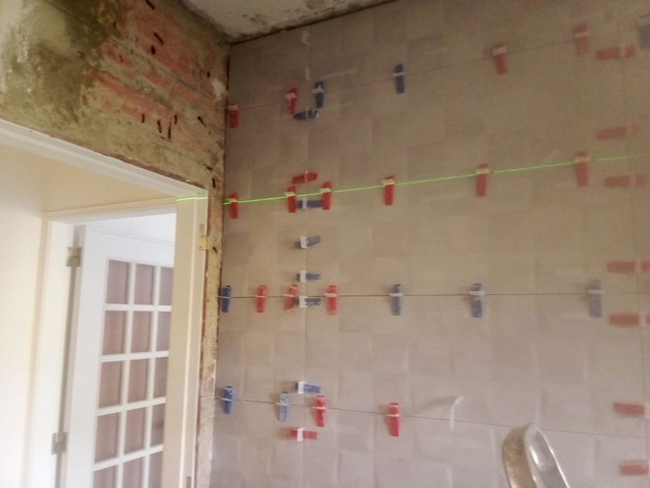 Instalacao azulejos e betumes