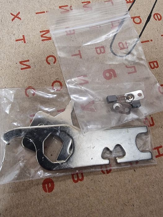 Ножна педаль для манікюрного станку