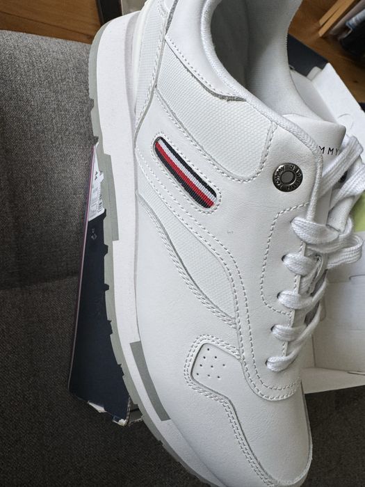 Tommy Hilfiger 44 białe meskie