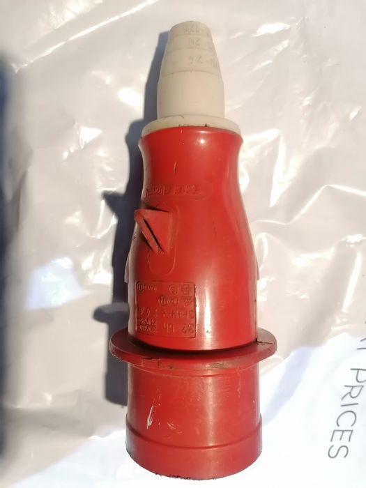 Wtyka plastikowa 32A