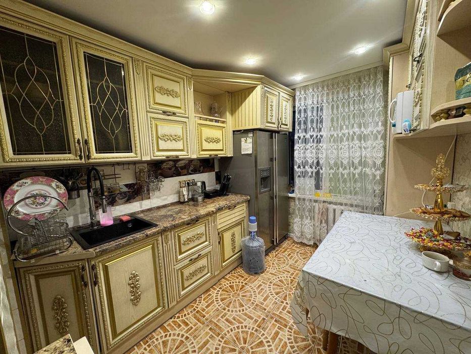 Продаж 3-кімнатної квартири по вул. Сумгаїтській, (район Епіцентру)