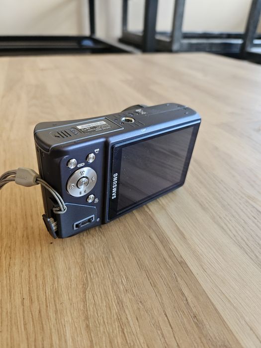 Aparat fotograficzny Samsung WB550