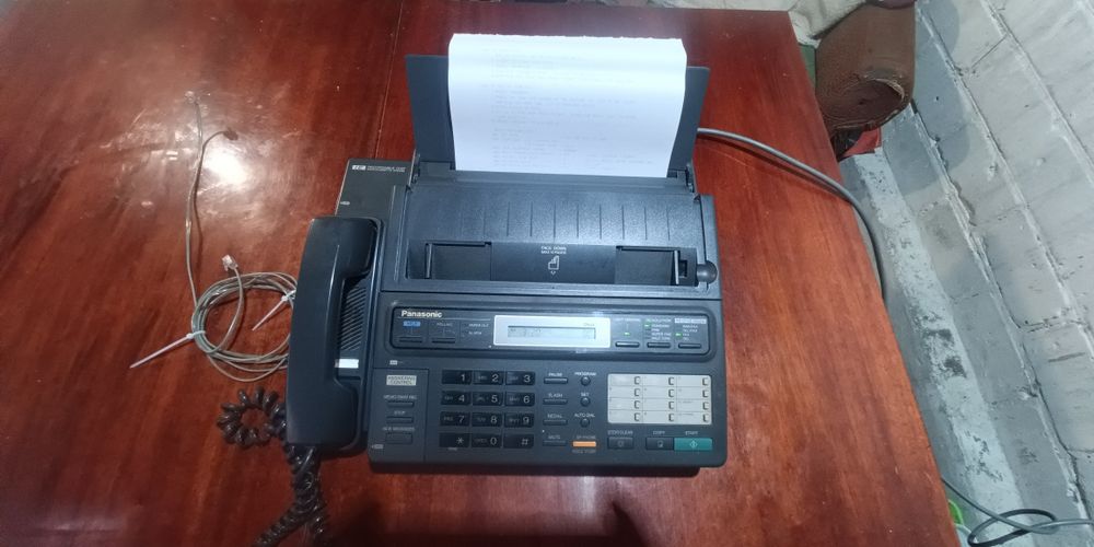 Факсимильный аппарат Panasonic KX-F130BX.