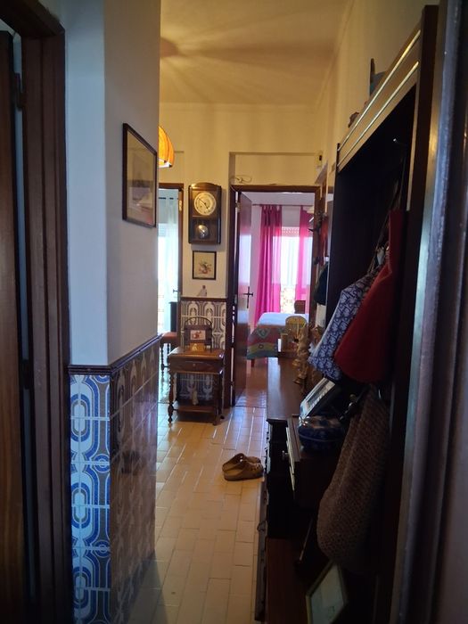 T2 em zona calma com arrecadação – ideal para viver perto de Lisboa