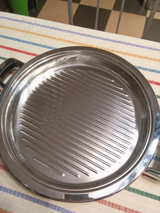 Grelhador de fogão com tampa