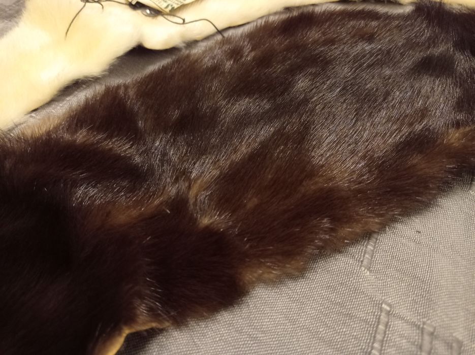 Воротнік хутро норка темно-коричневий і білий