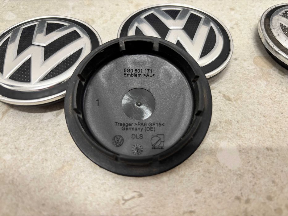 Emblemat / Logo / dekielek / kapsel VW na felgę 5G0601171 , 66 mm