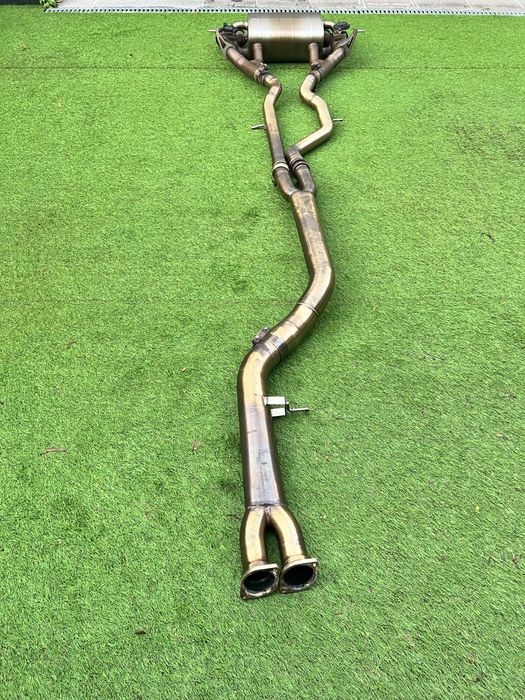 Linha BMW M3 F80 / BMW M4 F82  VRSF Single Mid-Pipe