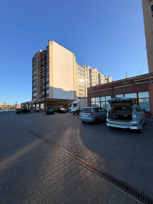 Сдам до лета 2 комнатную квартиру(студия и спальня)в ЖК Парус