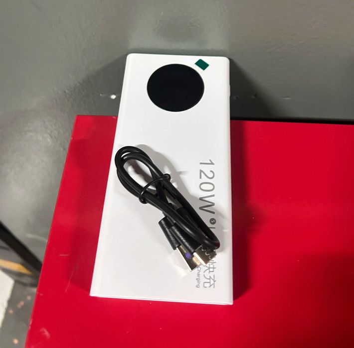 Универсальный супер повербанк 80000mAh 120W S-Fast Charg зарядне - павербанк