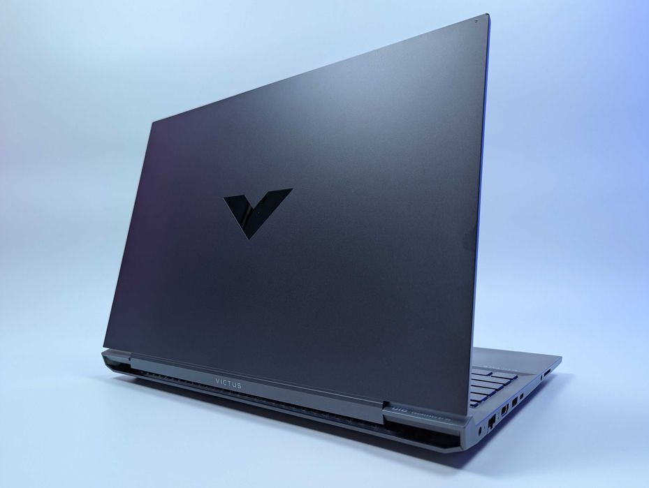 LAPTOP GAMINGOWY HP Victus 16 cali RTX 3060 R7-5800H 144hz