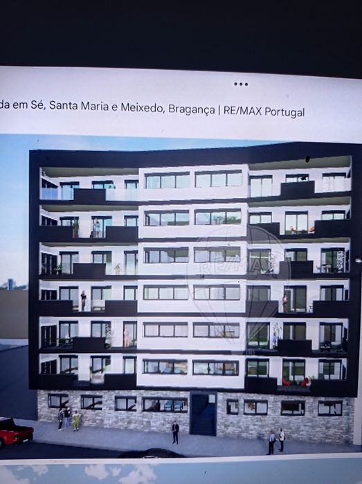 Empreendimento,em fase de Construção.T1 no 5 Piso.