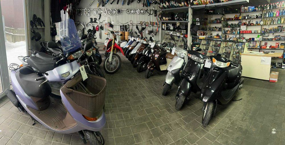 Ямаха НМакс мопед