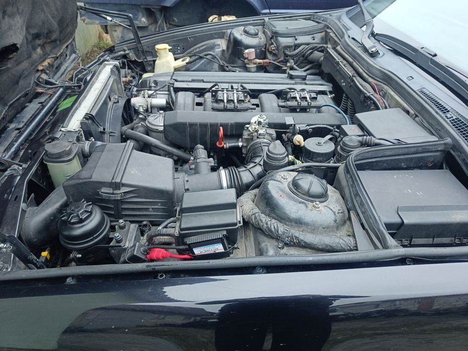 BMW E34  m50b25tu