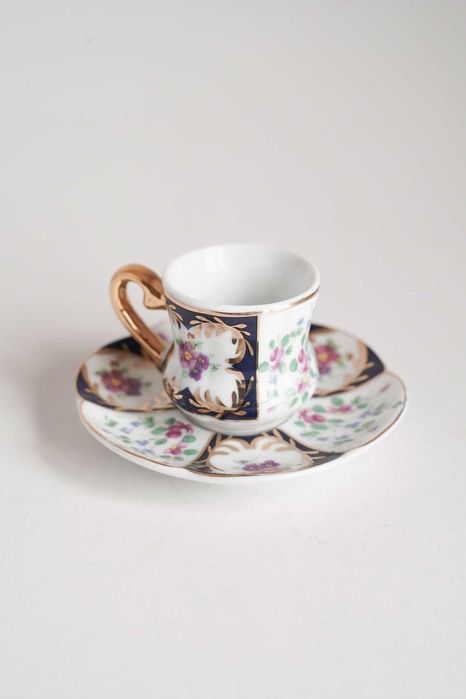 Pequenas chávenas decorativas - Decoration d’Artiste e Queens China