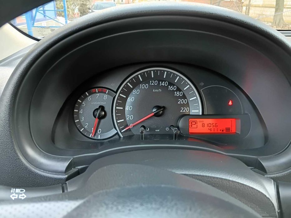 Nissan Micra 2015