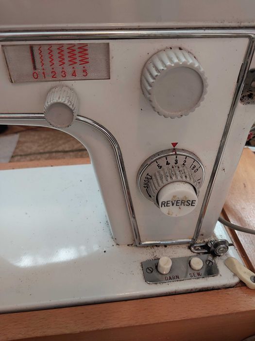 Maszyna do szycia LIANCOR