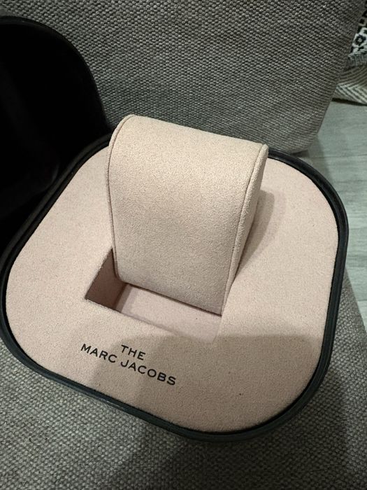 Брендова упаковка від годинника marc jacobs
