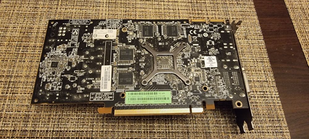 Karta graficzna ASUS Radeon HD 5770 1GB GDDR5 (EAH5770 V2)