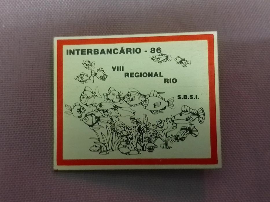 Coleção Vintage de Crachás, Pins e Medalhas de Pesca