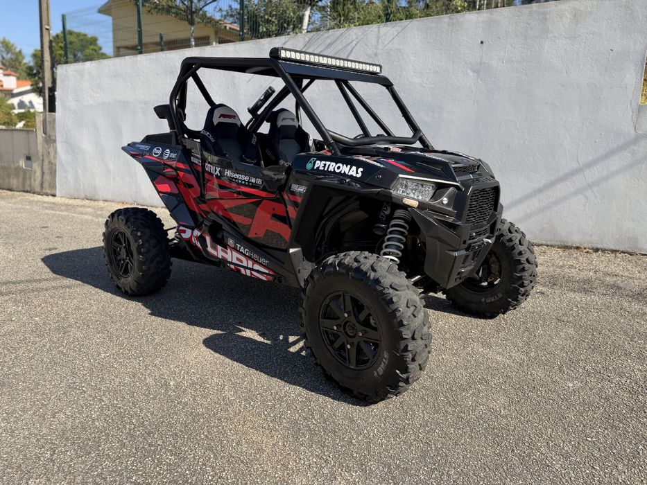 Polaris RZR XP 1000 TURBO - NACIONAL