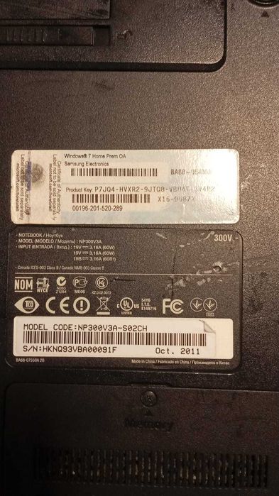 Portátil Samsung Core i5 – 13,3" – Windows 7 – ecrã danificado