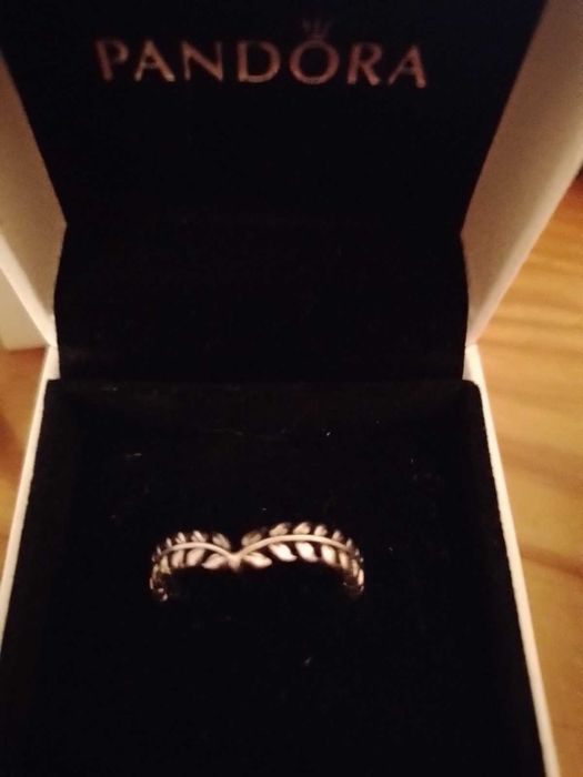 Anel original da Pandora em prata medida 52