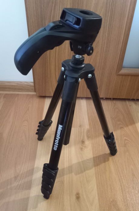 Manfrotto statyw do aparatu i kamery. Compact Action MKCOMPACTACN-BK. Stan ok.