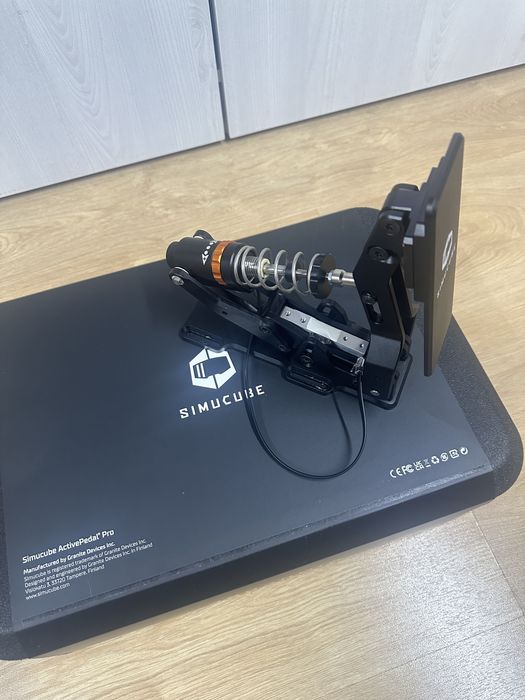 Simucube throttle