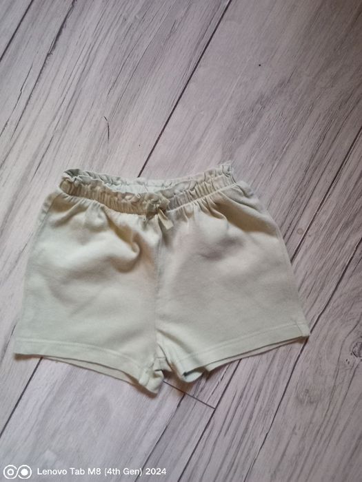 Spodenki dziewczęce H&M. r.86