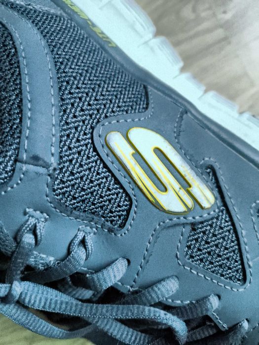 Szare buty Sketchers, rozmiar 42