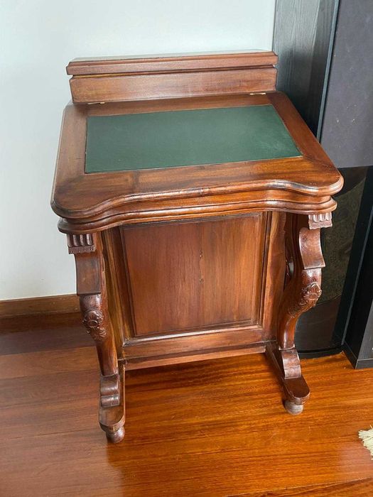 Escrivaninha Davenport