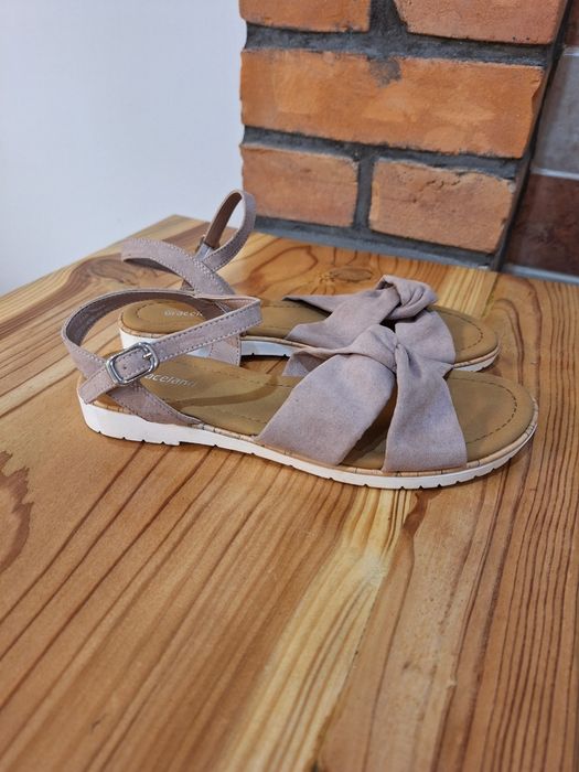 Sandały płaskie rozmiar 36