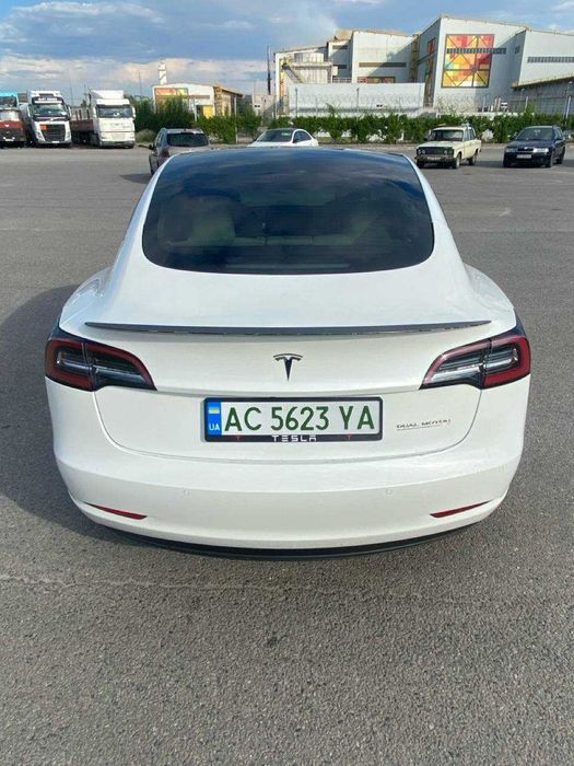 Tesla Model 3 Performance 2021
