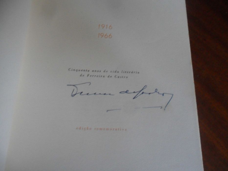 "EMIGRANTES" de Ferreira de Castro -  Ilustrações de Júlio Pomar - AUTOGRAFADO PELO AUTOR