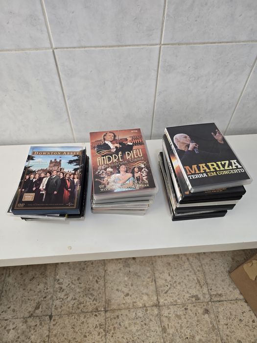 Lote de dvds e cds
