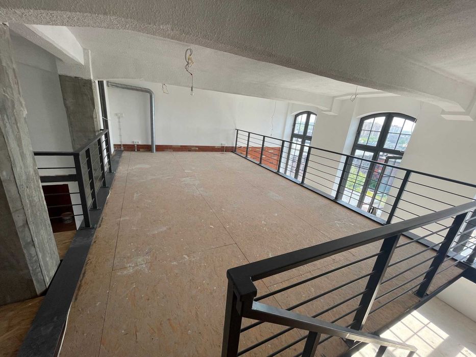 Bezpośrednio klimatyczny LOFT - 110 m 2 + 36 antresola w Żyrardowie
