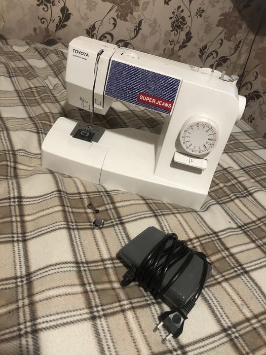 Швейная машинка / швейна машинка