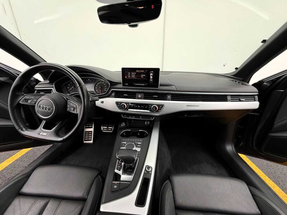 Audi A4      2018