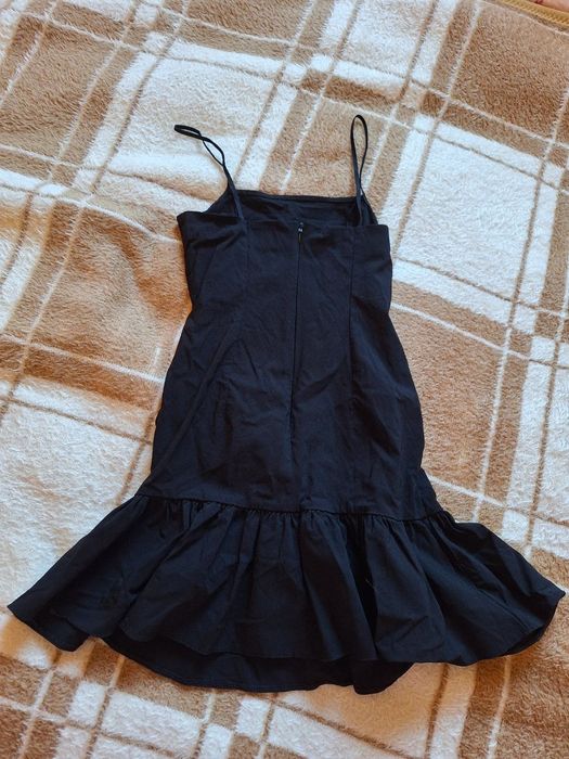 Чорна сукня на бретельках topshop