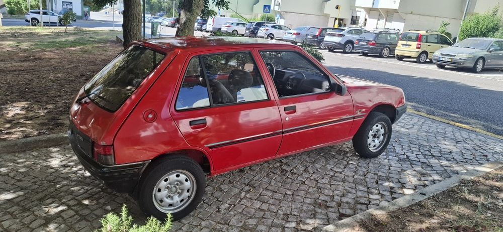 Vendo  Peugeot  205 color line  Pre clássico. foto 5