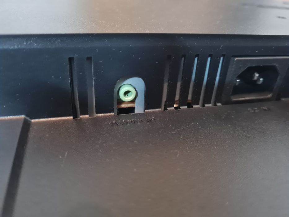 Monitor ASUS VW222U 22" — DVI/VGA, colunas integradas