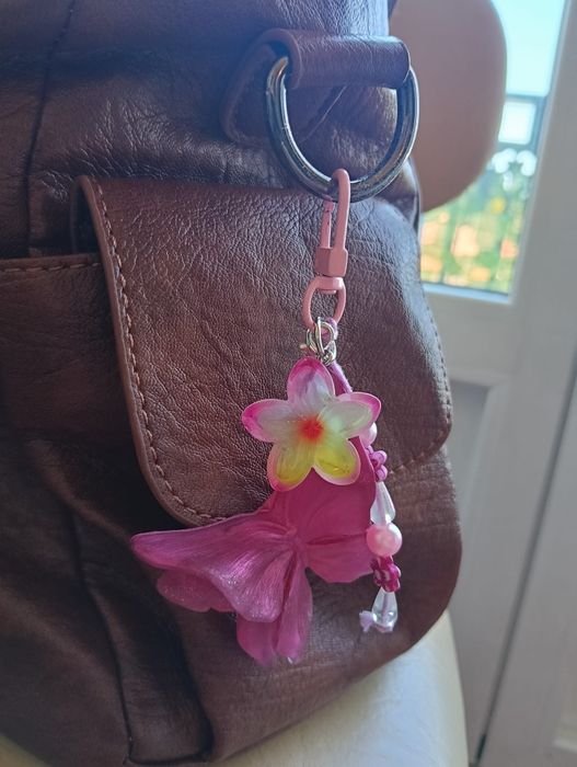 Bag charm artesanal borboleta