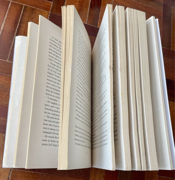 Livro: "The Language of Bees", de Laurie R. King