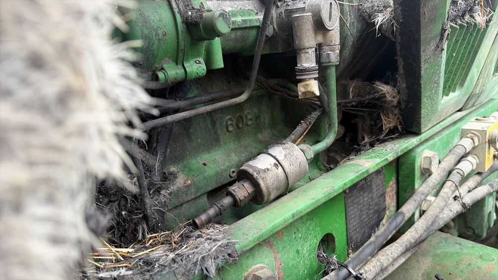 Przystawka napędu John Deere 7810 | Przystawka napędowa | Części JD 7810
