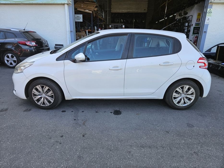 Peugeot 208 1.4 HDi de 2012 para peças
